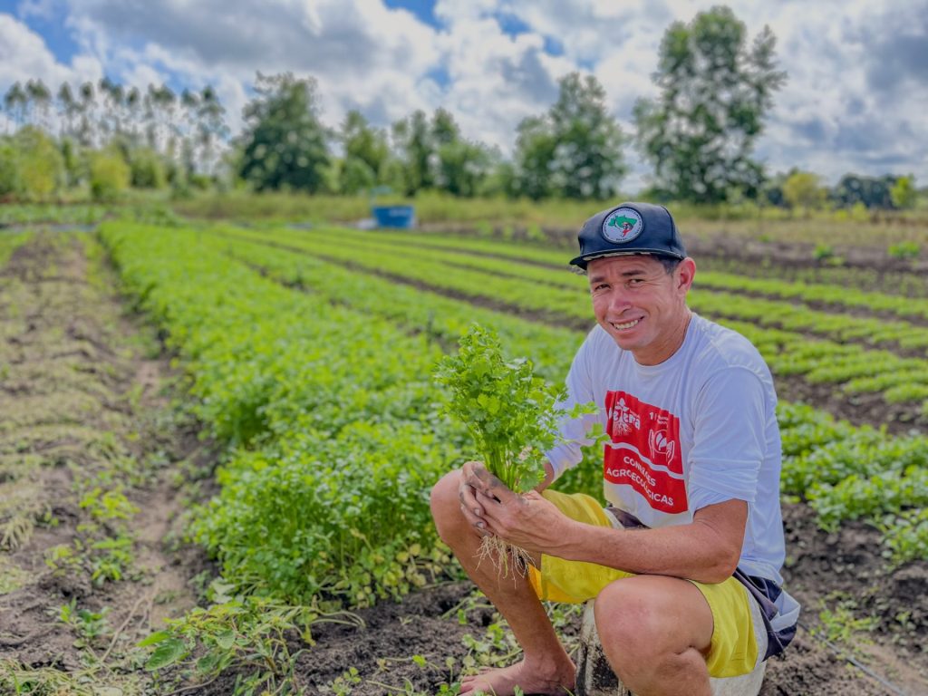 Horta Agroecológica no assentamento Lulão é referência na produção de hortaliças, na Bahia