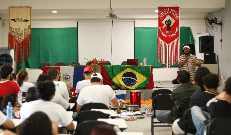 Jornada de Alfabetização de Jovens e Adulto em Maceió (AL) pretende alfabetizar mais de mil pessoas